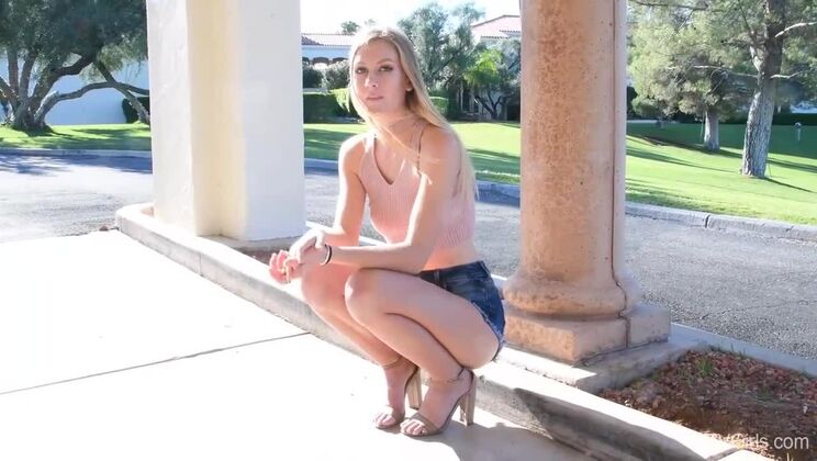 Jenni's All-New Solo - Squirting & Toy Action