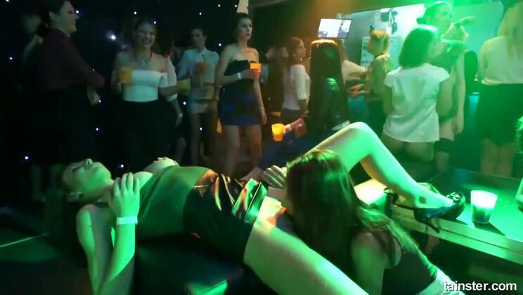 [Tainster] - Sexy Lesbian Orgy - Blonde & Brunette Girls Licking Pussy