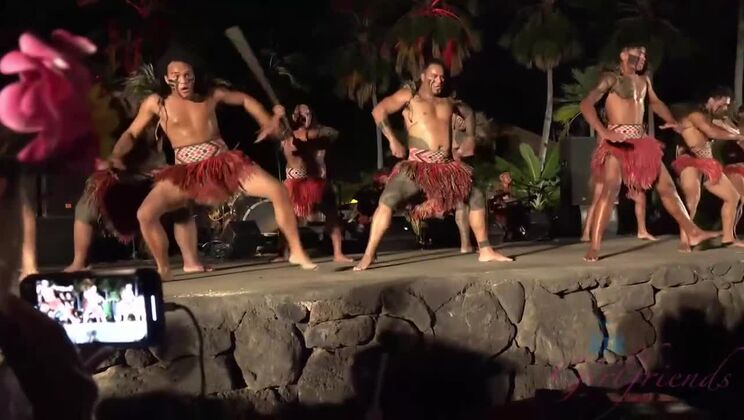 [ATKGirlfriends] - Niki Snow's Exhibitionist Adventure - Beach Fingering POV - Niki Snow