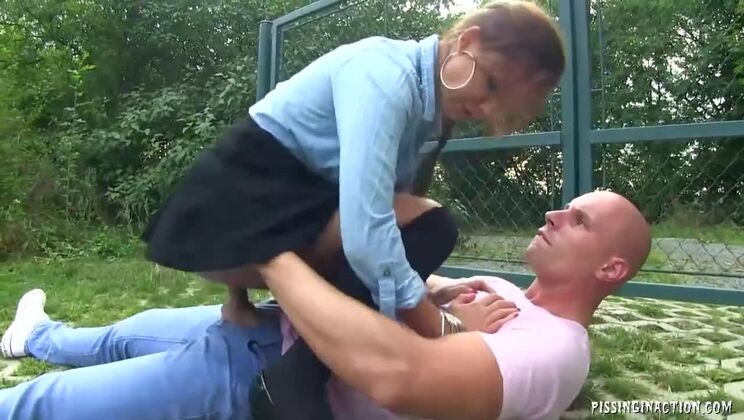 Thou Shall Not Pass Without Piss! - Bella Baby’s Wild Fetish