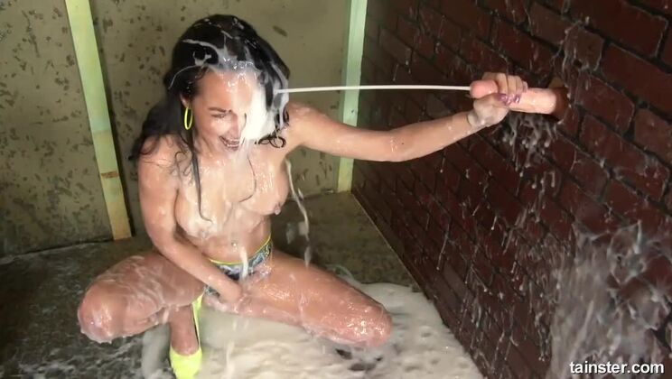 Solo Cream Splatter: Francys Belle Teases Big Tits & Fetish Toys