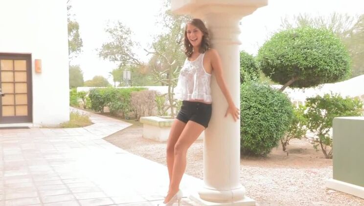 Presley 1 - Quick Naked Fun