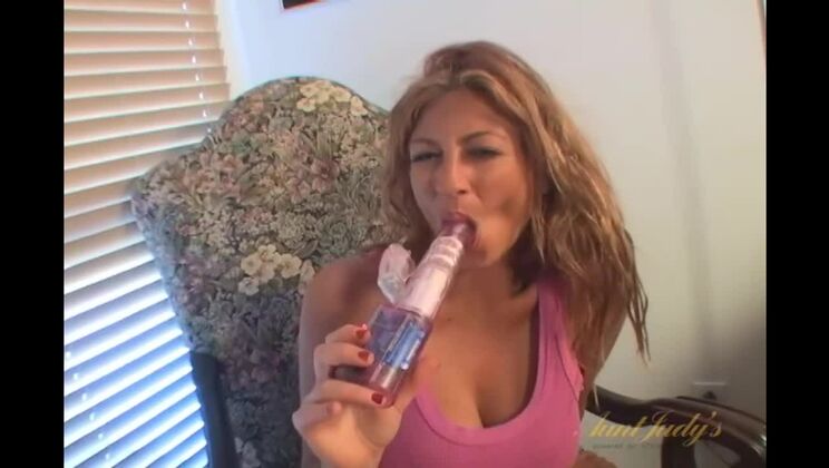 Lucky's Heavy Breasts Bounce During Intense Solo