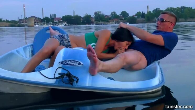 Shrima Malati's Outdoor Handjob On A Boat