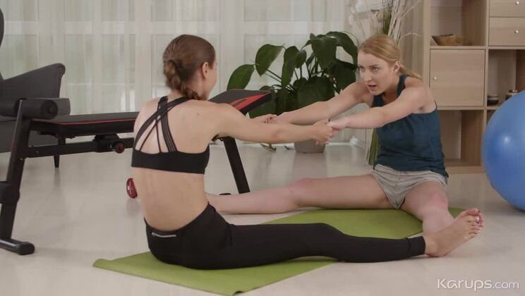 [KarupsPrivateCollection] - Brunette Stefanie Moon and Blonde Amaris Lesbian - Amaris