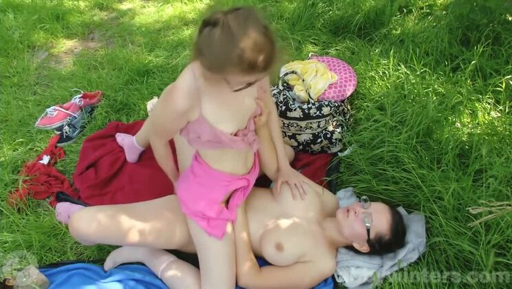 Lesbians Jada Maia Outdoor Amateur Sex