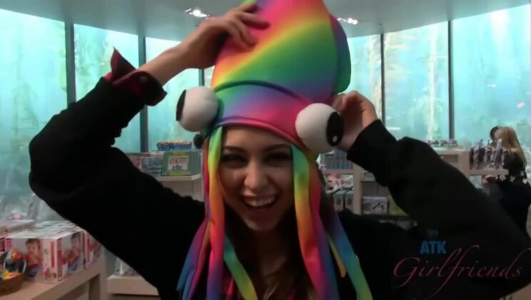 Aquarium Date with Sexy Brunette Riley Reid