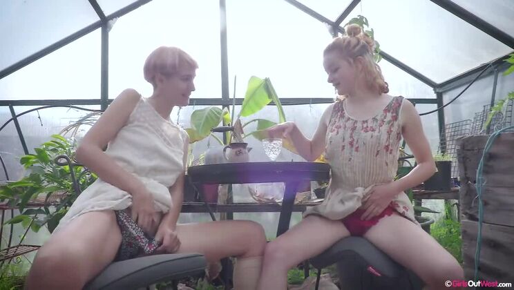 Hairy Blonde Jessie G Meets Ray