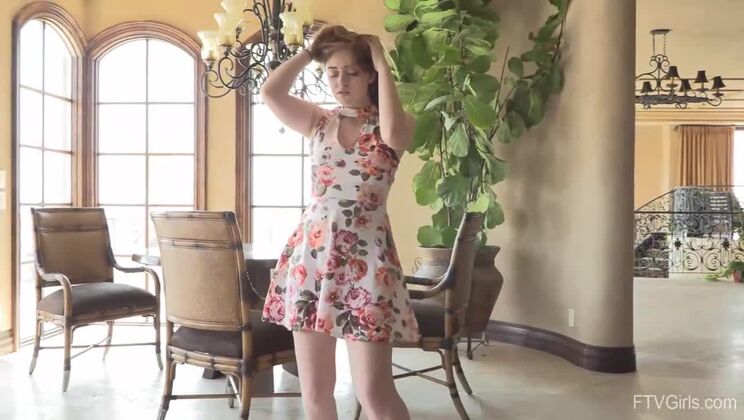 Voyeur on Sutton - Playing With Herself 2