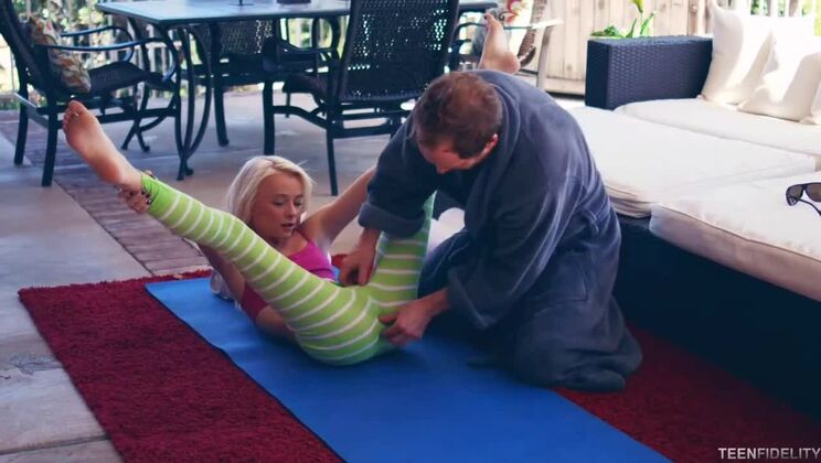 Ryan Madison Fucks Maddy Rose Outside #5