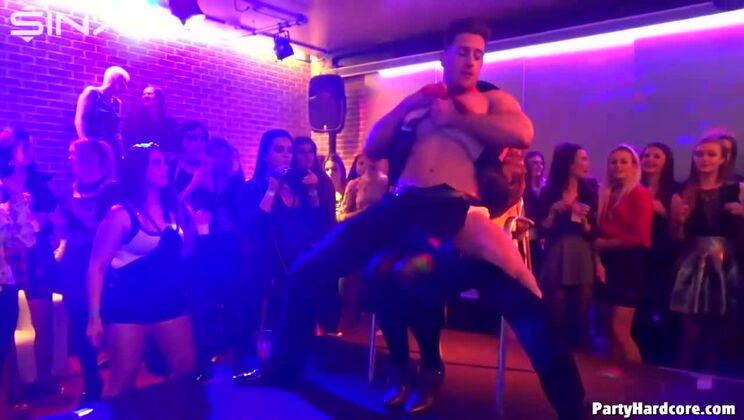 Amateur Swingers Get Down Vol. 43 Pt 2