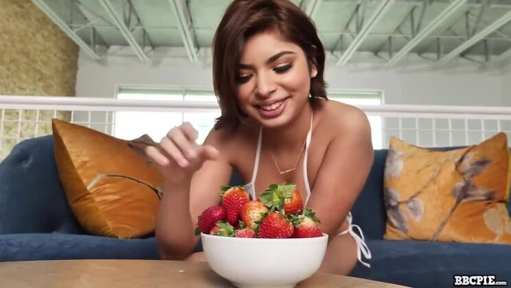 Creamy Interracial Facial