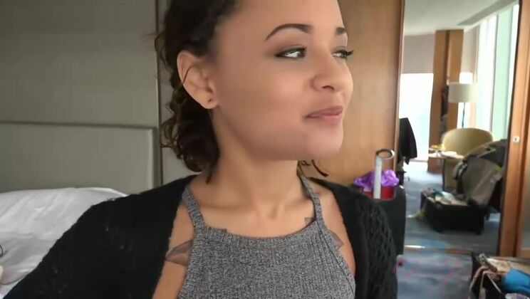 Holly Hendrix's Skinny Body in POV Fetish Video