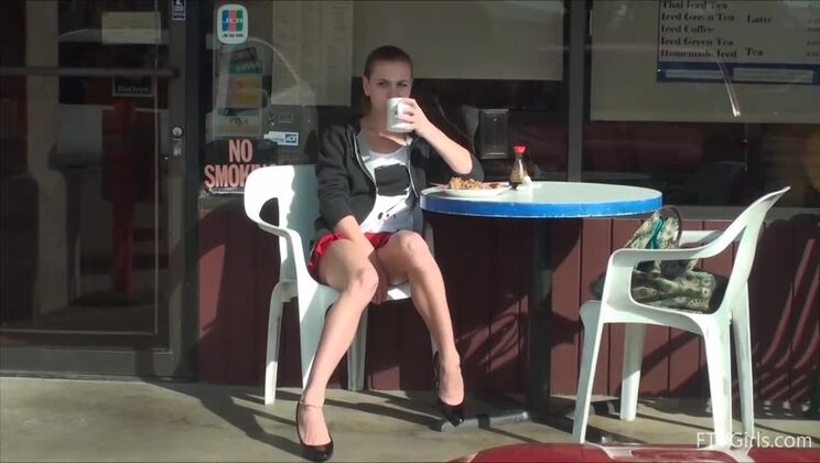 Kasey's Solo Outdoor Voyeur Experience