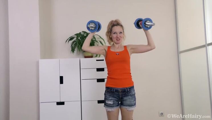 [WeAreHairy] - Foxy Gets Naked, Fitness Style - Foxy