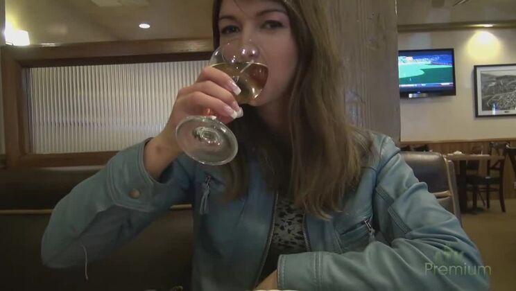 Brunette Amateur Susan Ayn's Fetish Fun