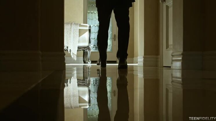 Young Dolly Leigh's Deepthroat with Ryan Madison