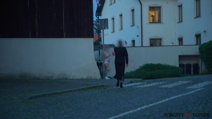 [ForgiveMeFather] - Blonde Amateur's Big Ass Gets Her Forgiven - Mia Rose