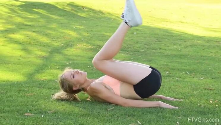 Solo Play for Beautiful Women