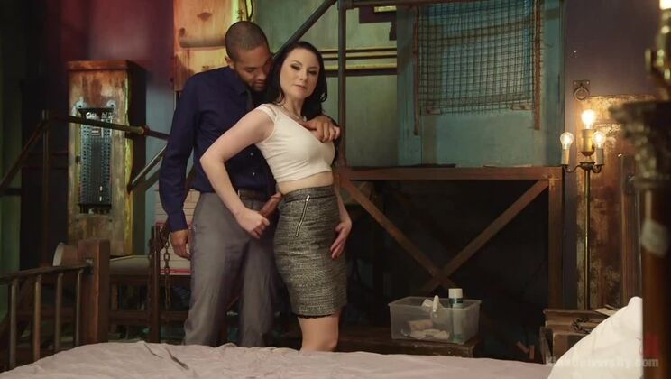 Mindblowing Handjob Techniques with Mickey Mod