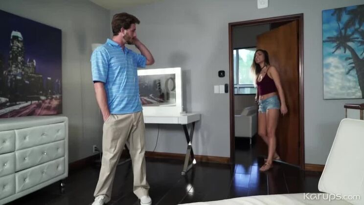 Pounding Jaye Summers: A Brunette Delight