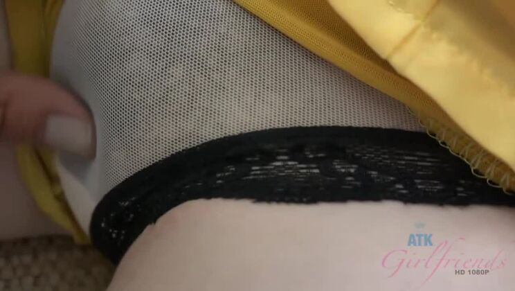 Redhead Emma Evins Wants Your Creampie