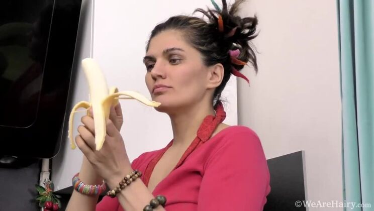 Brunette MILF Ananda Ray Plays With Her Wet Pussy