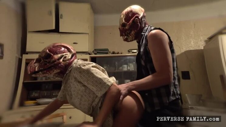 Step Family's Brunette Seduction - Big Cock