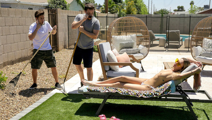 Drop Your Pants for a Creampie - Adira Allure