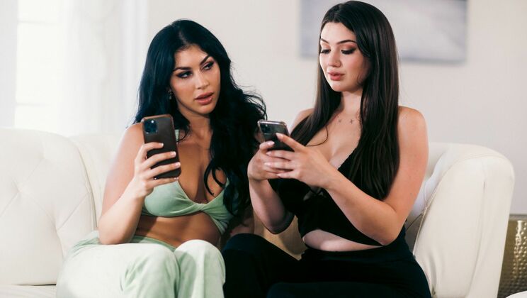 MILF and Stepdaughter Lesbian Romance