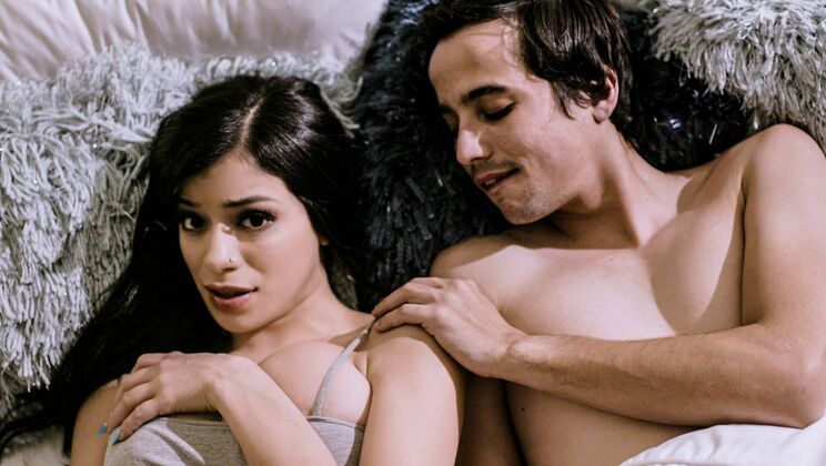 Natural Tits Brunette Savannah Sixx Sucks and Rides Cock