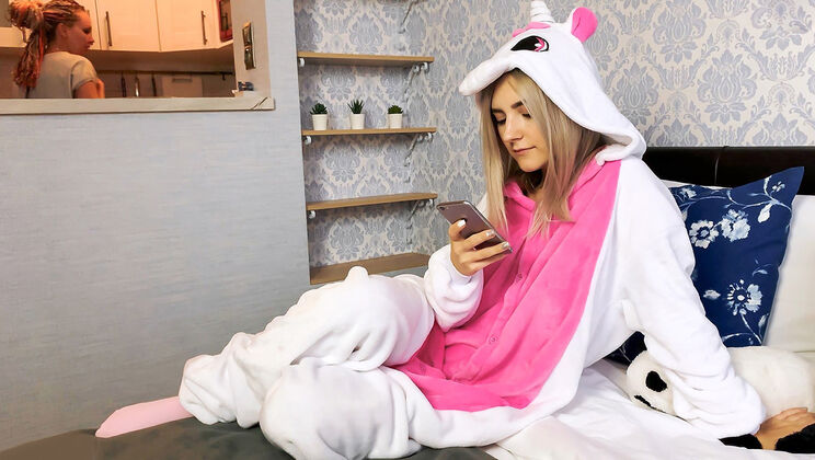 Hide from Mom's Eyes