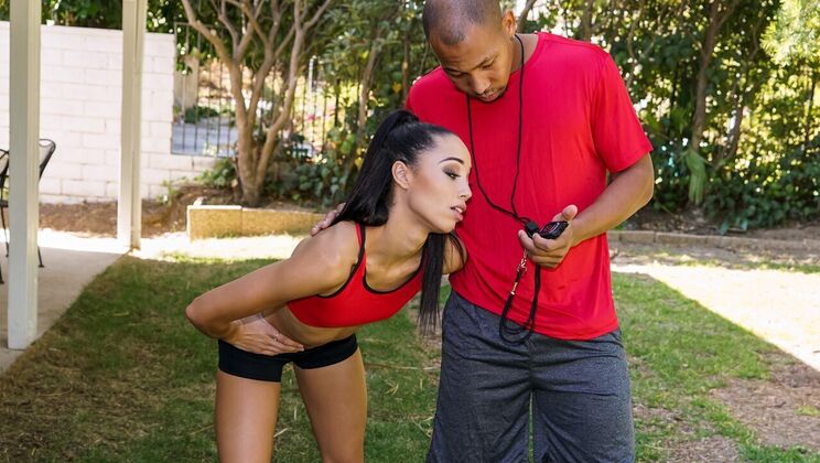 Outdoor Sex With Her