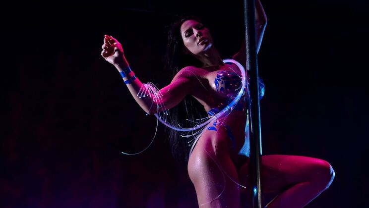 Madison Ivy and Danny D in Spooning and Sex