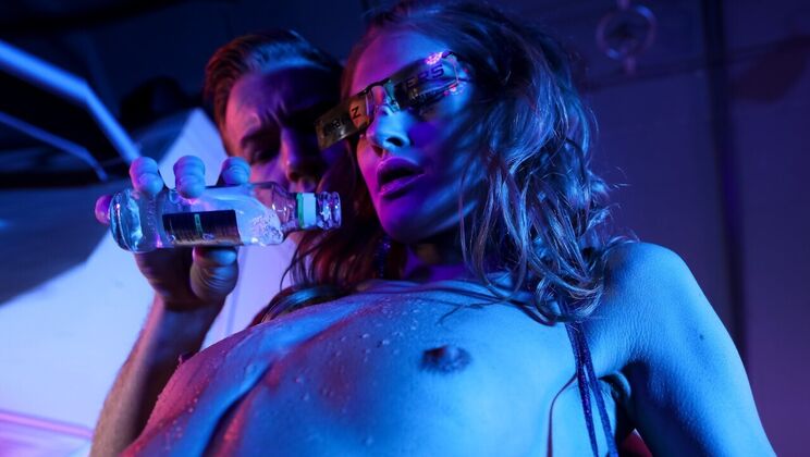 Blonde Bombshell Beaver Night