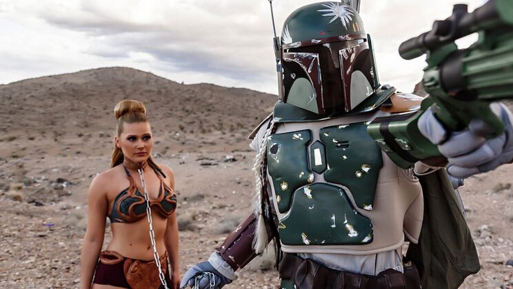 Blonde Bombshell Abby Cross Gets Screwed Outdoors