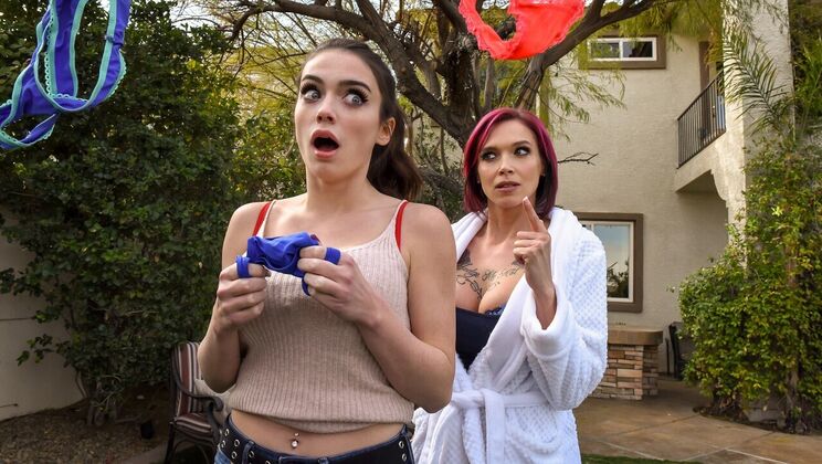 [Brazzers] -  Initiating My New GF in Kinky Sex 