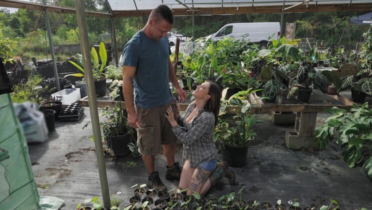 Cumshot in the Greenhouse with Katie