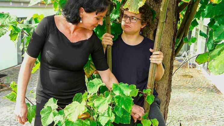 [Grandmams] - Hardcore Voyeur with Jambie King - Jambie King - Rita Black