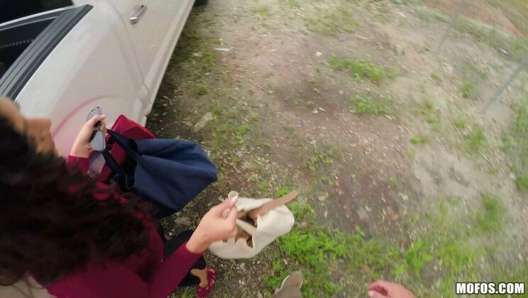 Sean and Gabriela Get Down to Business