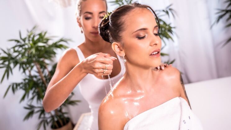 Big Ass Czech Lesbians in Wet Kiss