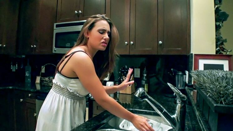 Reverse Cowgirl with a Naughty Amateur