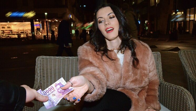 [PublicPickups] - European Doggystyle with Sarah Highlight - Sarah Highlight