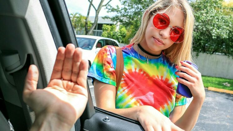 [StrandedTeens] - Gf's Car Cheat With Driver