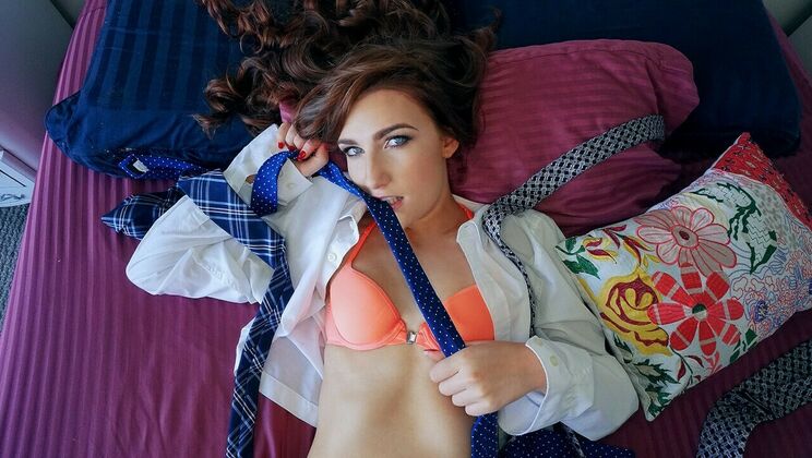 Short Hair Girlfriend Missionary Fuck