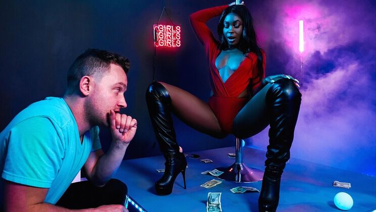 Black Cock for Blonde Tori Montana in Amateur Sex