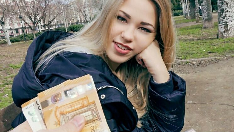 Public Sex Featuring Blonde Nerd