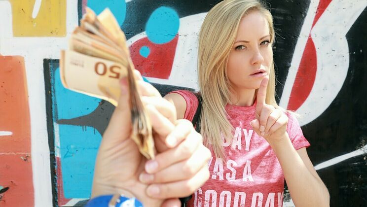 [PublicPickups] - Outdoor Sex with Pierced Blonde Amateur - Sicilia - Tristan Seagal