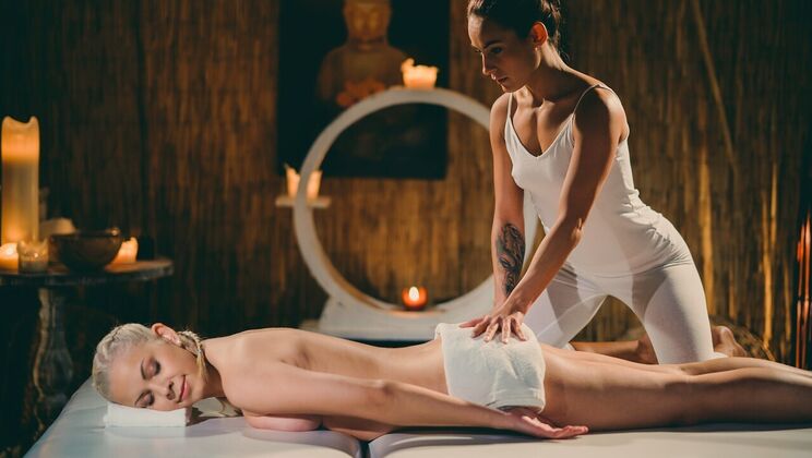 Blonde and Brunette in Wet and Wild Sex