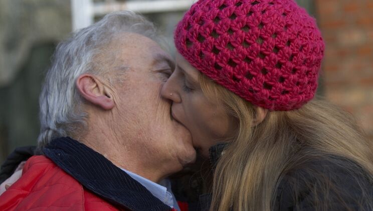 Kissing and Licking with Olga Bartz